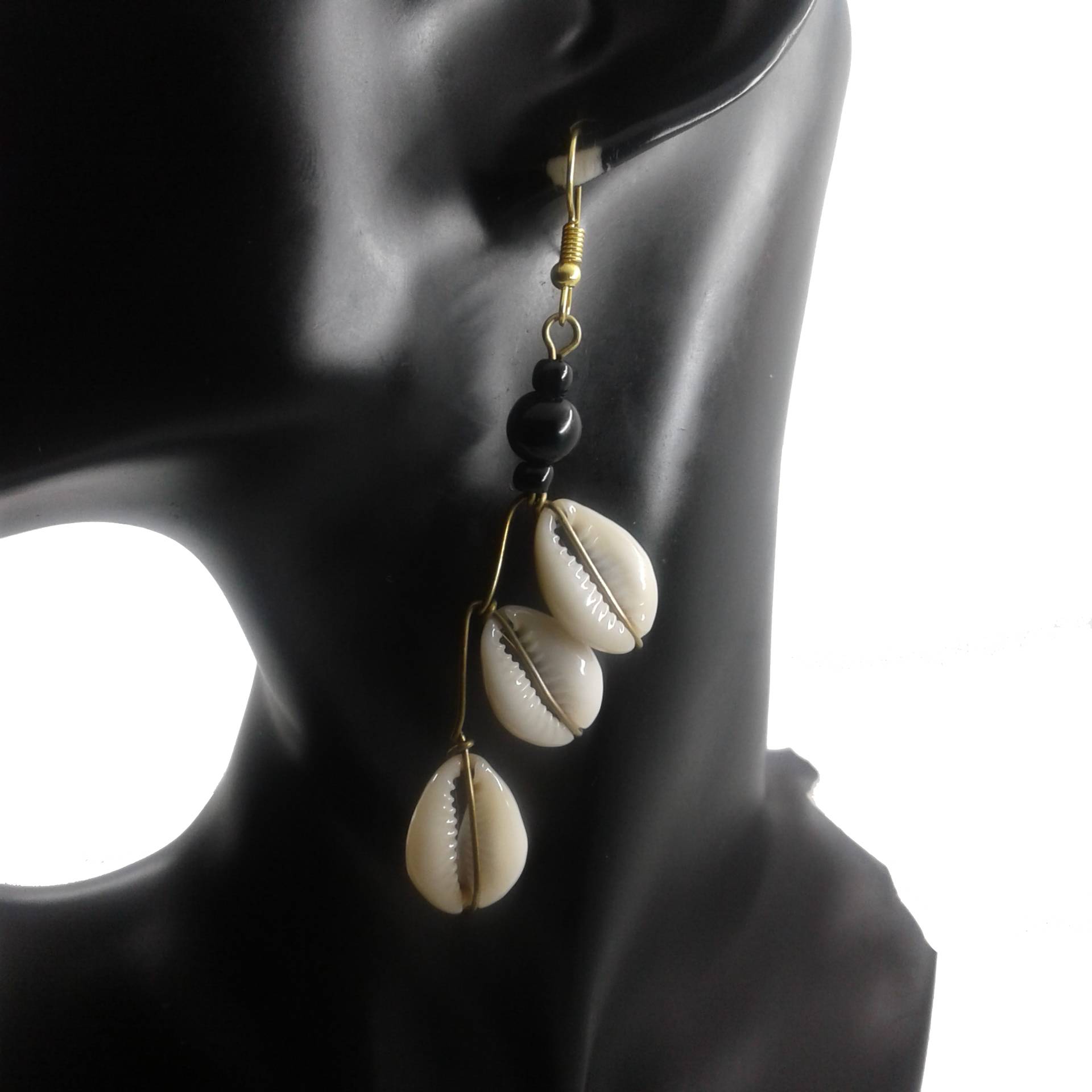 Stunning African Large Exotic shops seashell earrings